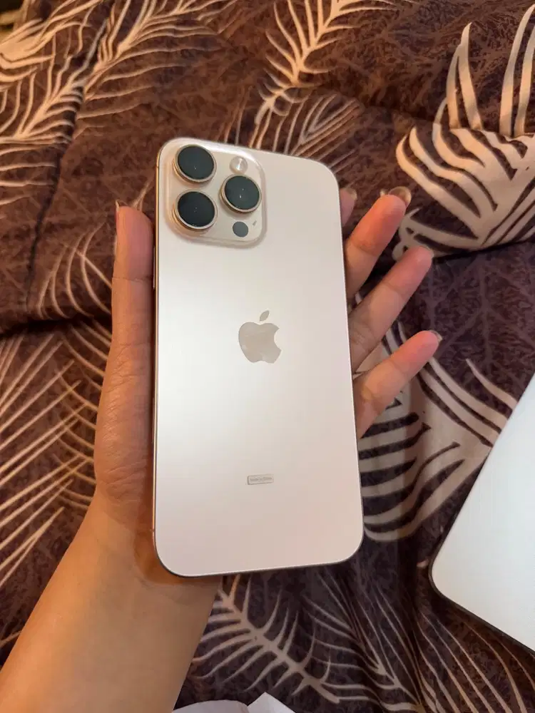 IPHONE 16 PRO MAX IBOX 512 GB ,  BARU dipakai 6 bulan