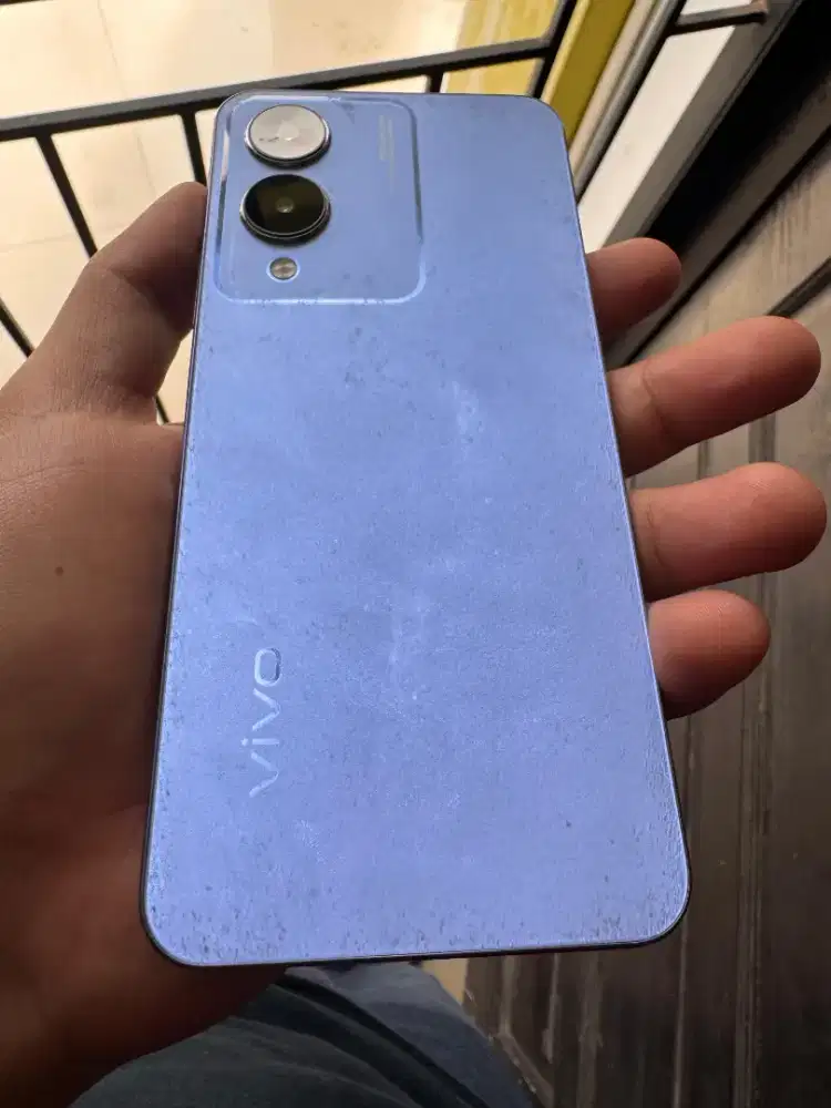 Vivo Y17s 4+4 ram 128 rom batangan