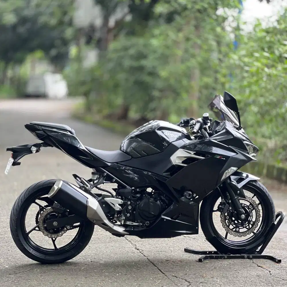 KM LOW! KAWASAKI NEW NINJA 250 FI 2019 HITAM PAJAK PANJANG SIAP RIDING