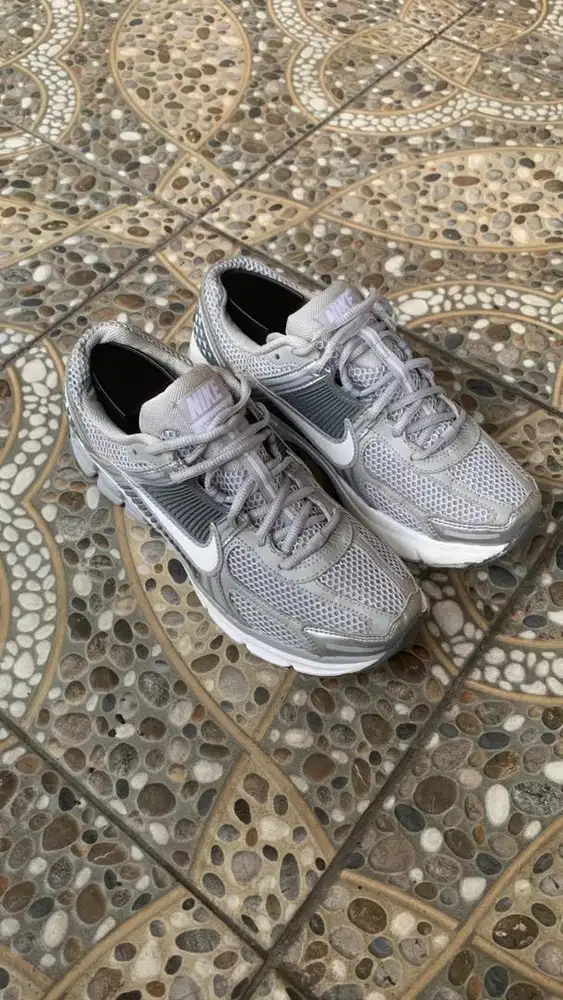 Nike zoom air vomero5 cool grey