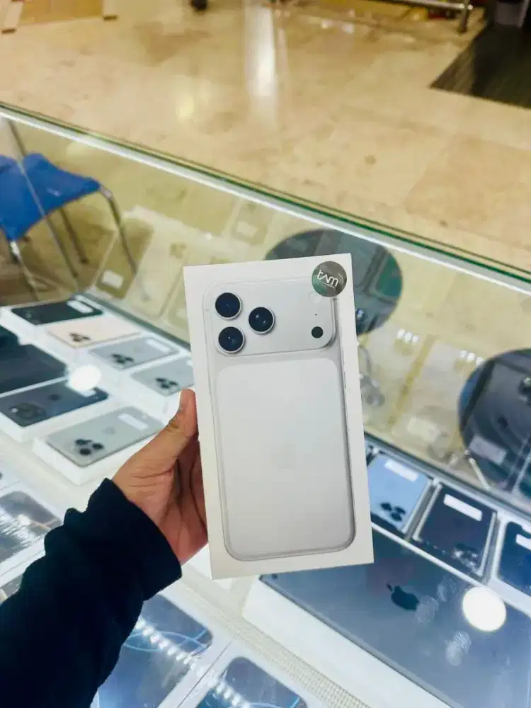 NEW iPhone 17 PRO MAX 256 Silver