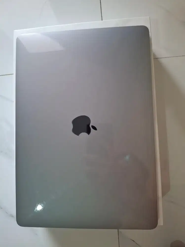 WTS MACBOOK AIR 13 M1 2020 8/256GB SPACE GREY