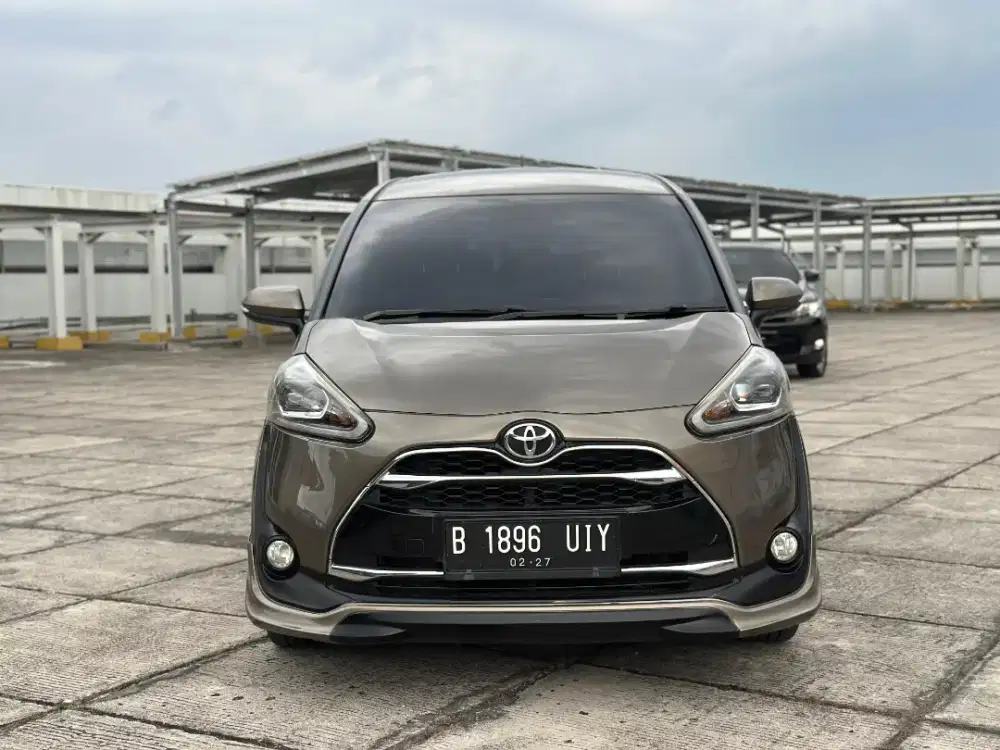 Toyota Sienta Q matic 2017