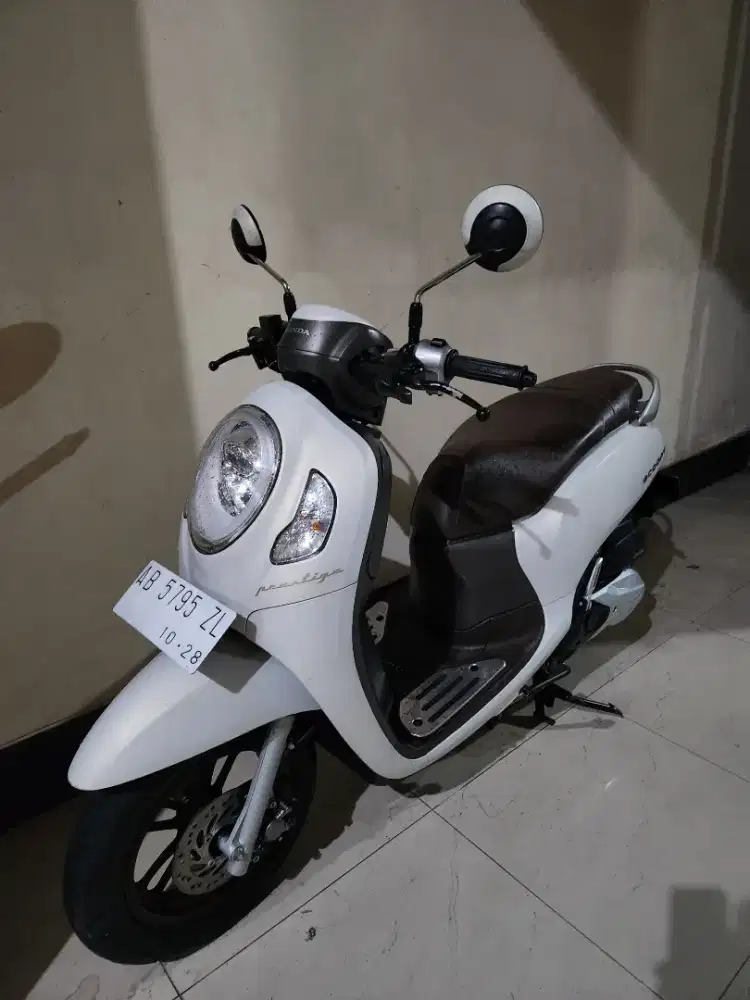 Scoopy pretige keyless remote 2 putih Gbm