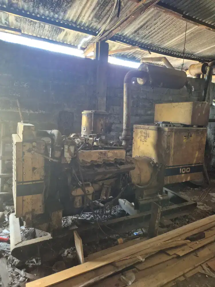 Mesin Genset Carterpilar