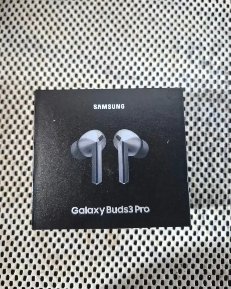 Samsung Galaxy Buds3 Pro - Silver (BNIB)