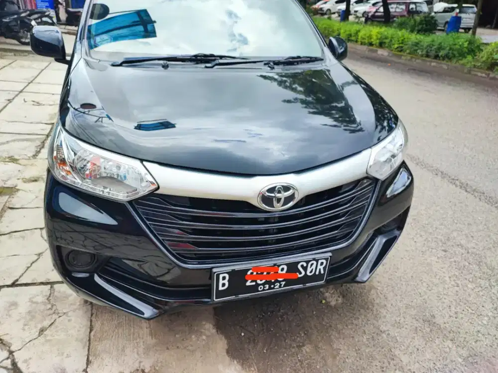 Toyota Avanza E MT2027 Hitam