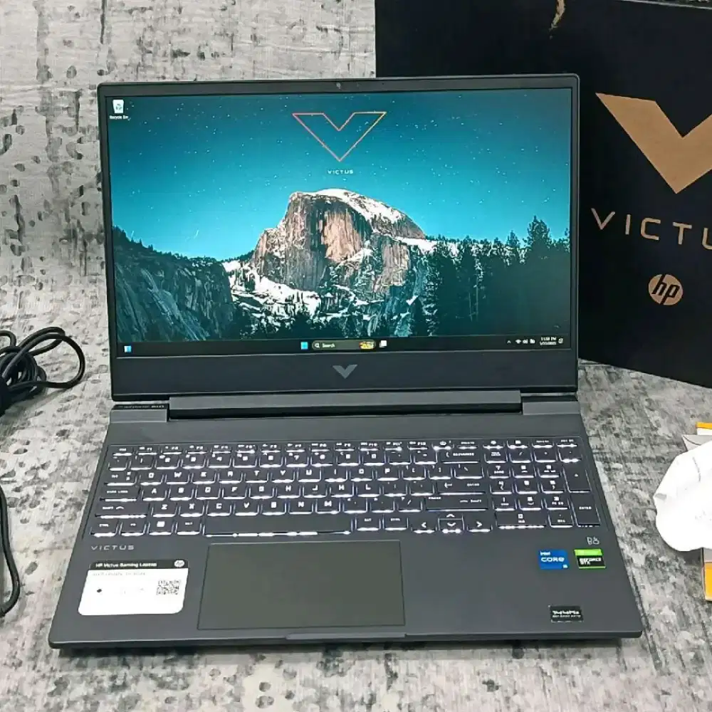 HP Victus 15 Core i5-12500H 16GB 512GB GTX 1650 4GB 144Hz Like New