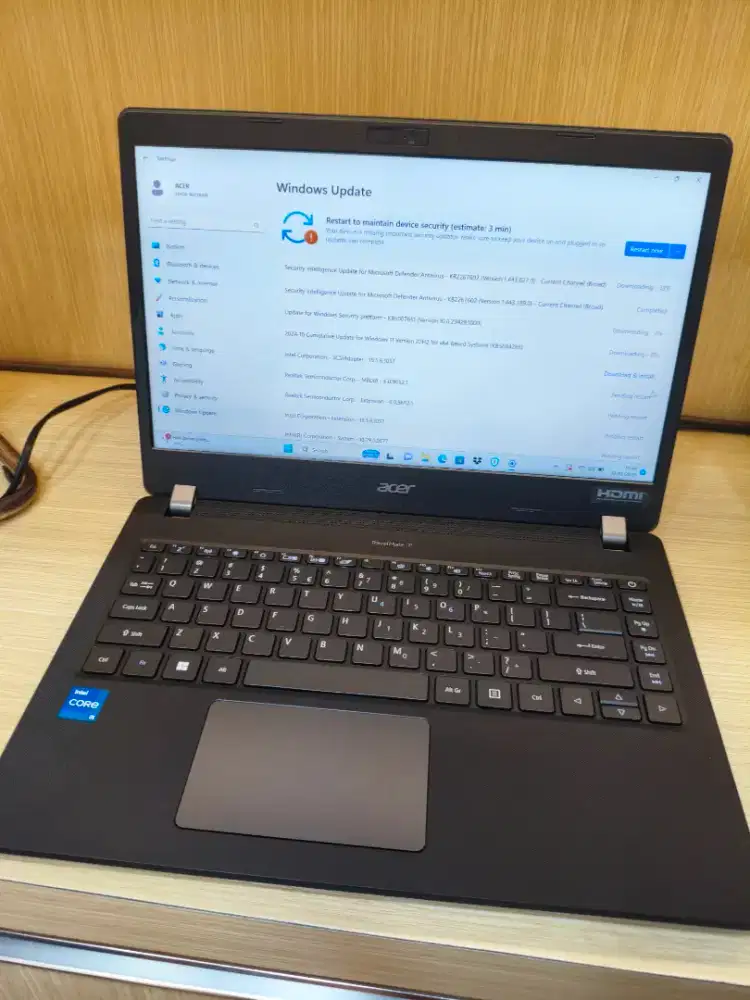 Leptop Acer TravelMate P40- Core i5