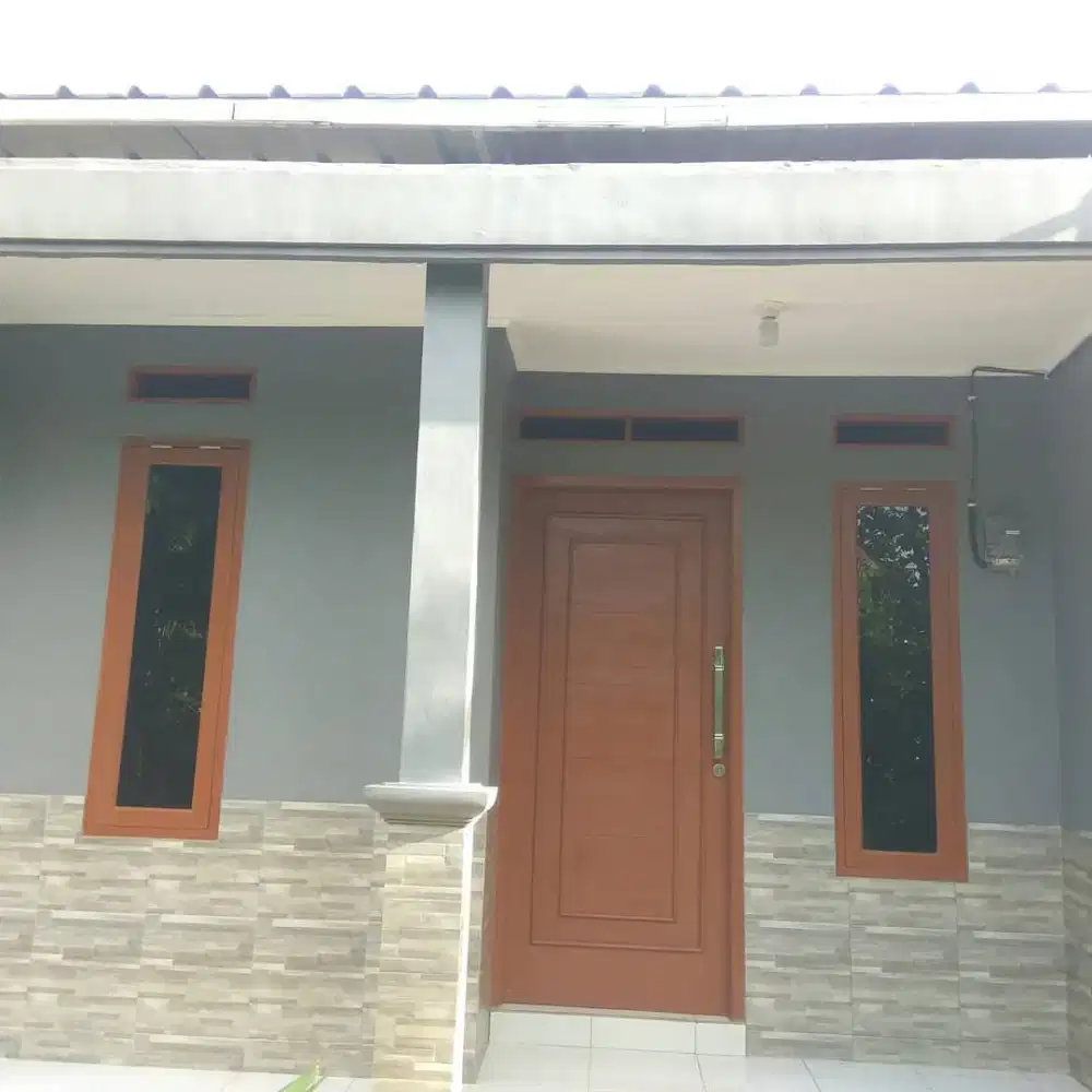 DIKONTRAKKAN RUMAH TAPAK CILEDUG