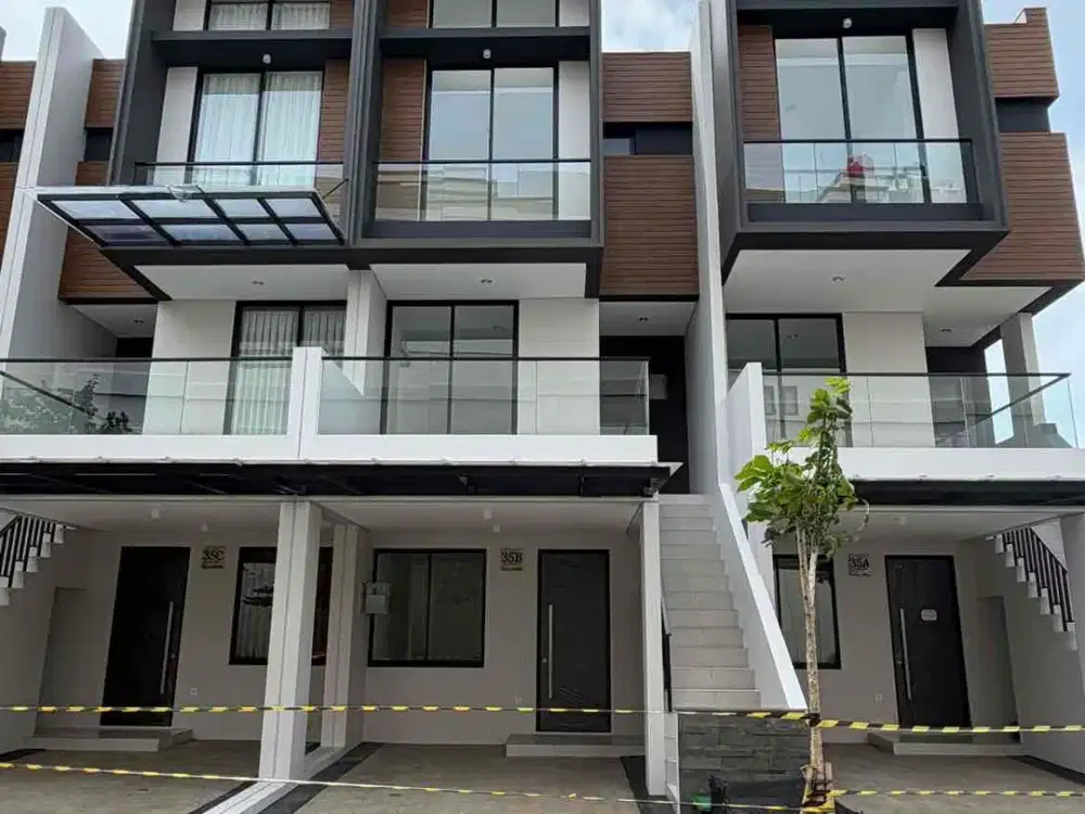 CASH / KPR - Rumah Golf Island PIK 5x15 (3 Lantai)