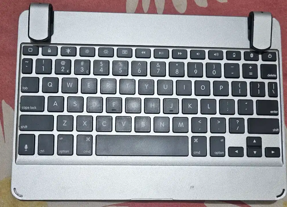 Keyboard bluetooth ipad bridge normal
