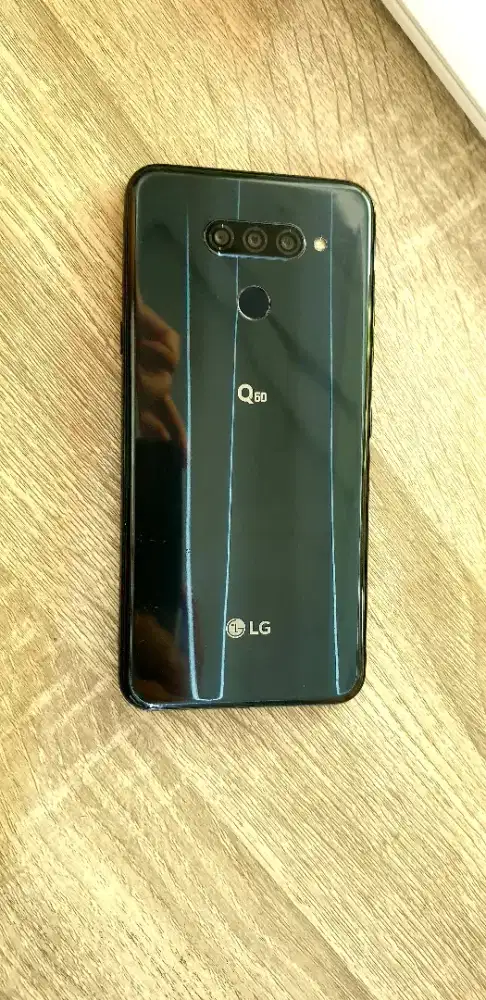 JUAL CEPAT LG Q60 MULUS 3/64gb NEGO