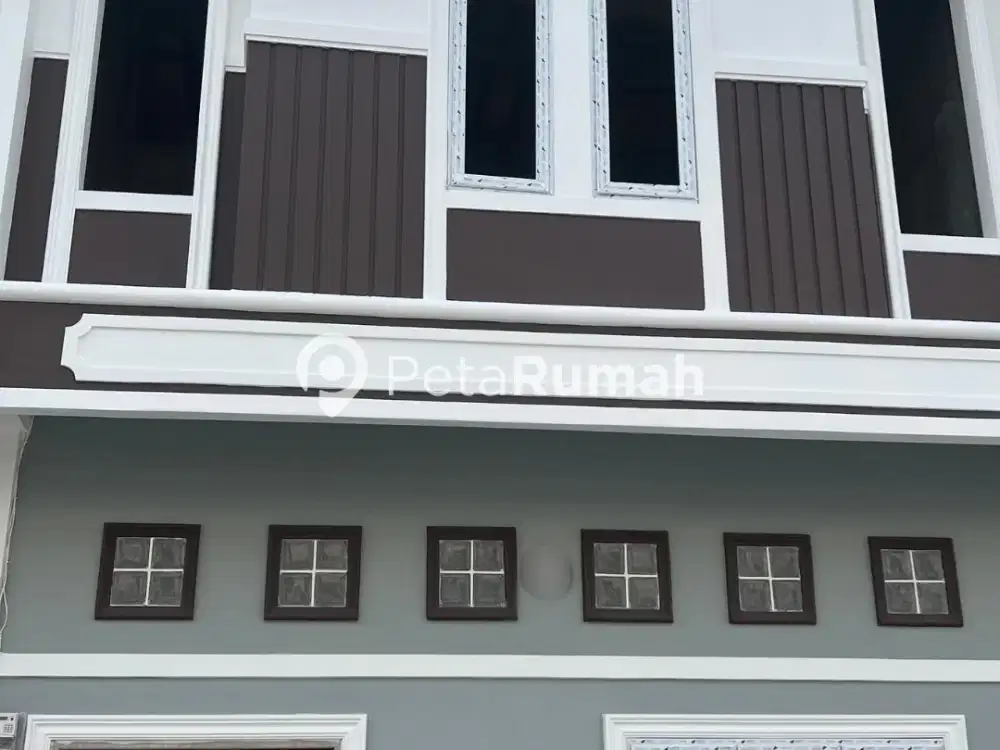 DIJUAL TOWNHOUSE JALAN SURYA HAJI KOMPLEK MENTARI SOMERSET - DAERAH TEMBUNG