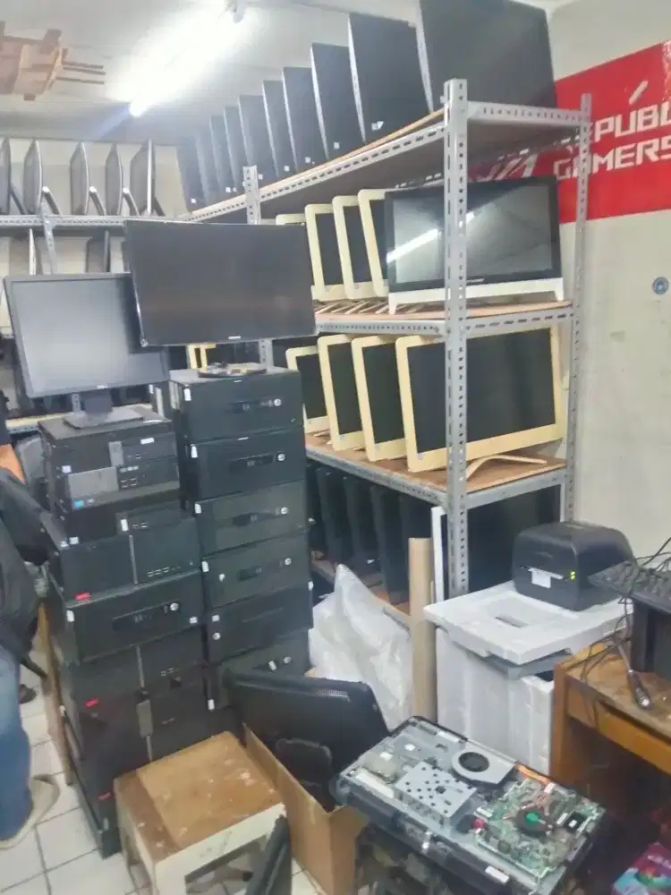 Menerima jual beli computer bekas satuan borongan dan lelang