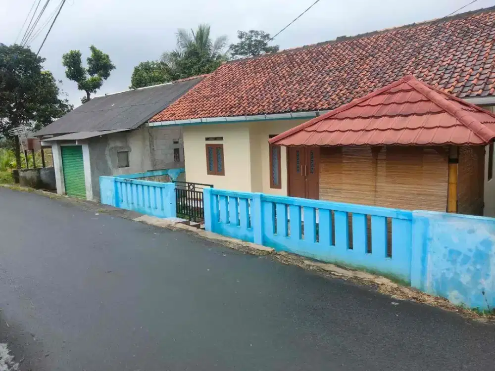 RUMAH MURAH SIAP HUNI DI DESA GUNUNG MULYA TENJOLAYA BOGOR