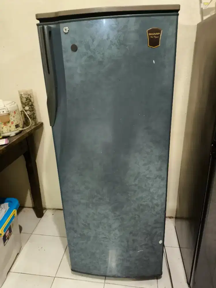 Kulkas Sharp 1 pintu bekas