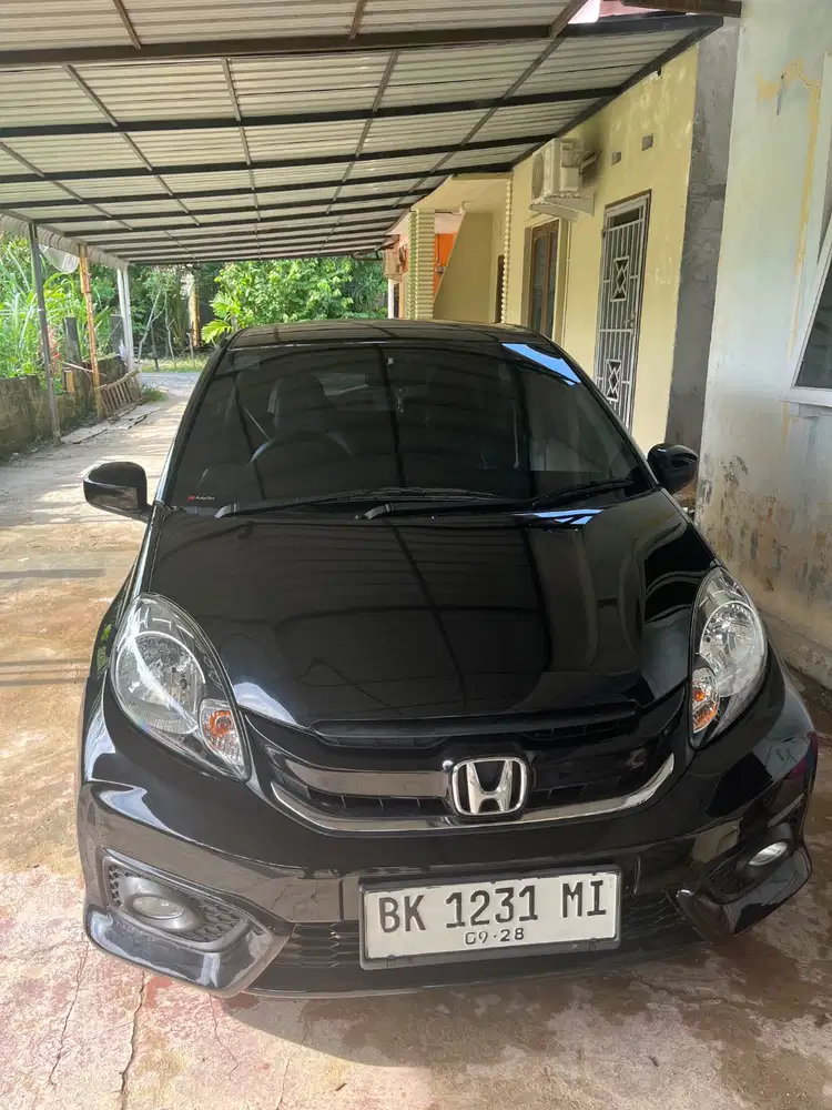 Honda brio e satya metik 2018