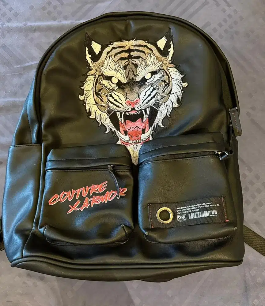 Skinarma - SHIRO - Leather Day Backpack / Laptop Bag Tas Ransel Kulit