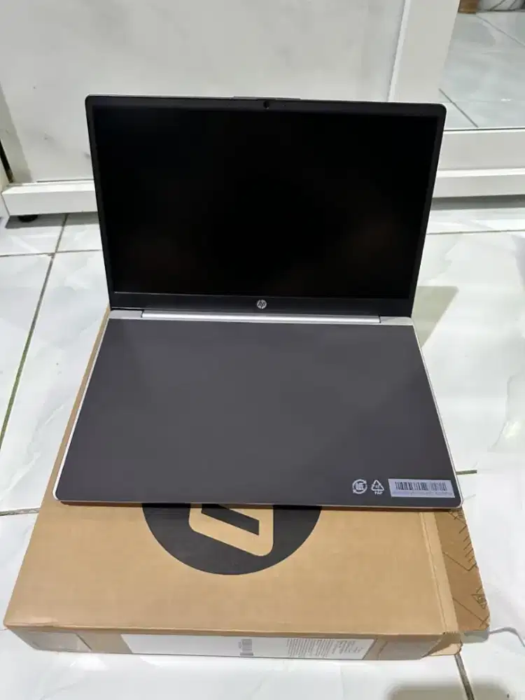 LAPTOP HP AMD Ryzen 3 Radeon 8GB/512GB