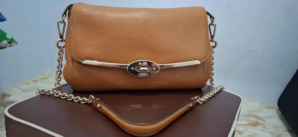 Jual tas preloved merk coach pemakaian pribadi