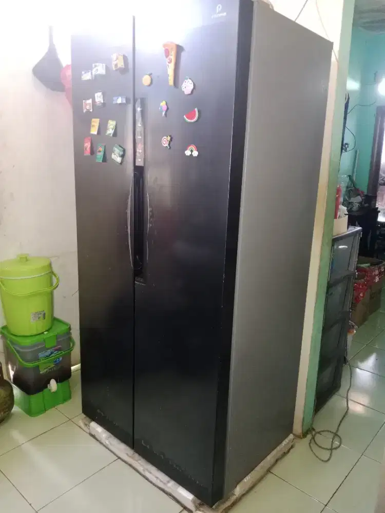 Jual lemari es polytron 2 pintu