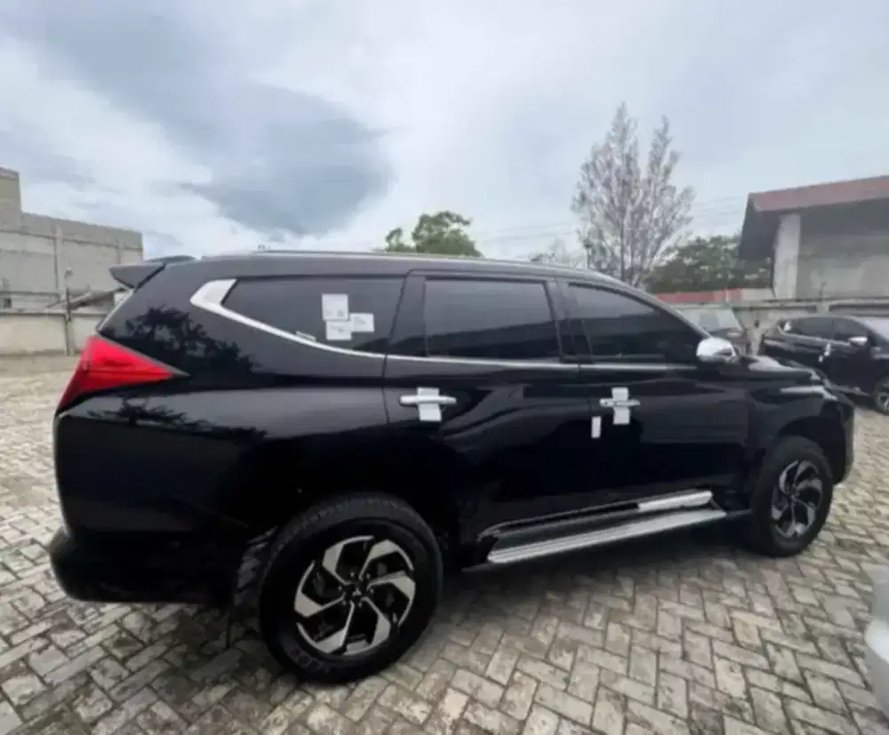 Pajero Sport Dakar 4x4 Tahun 2025