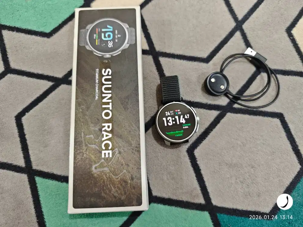 Suunto Race Titanium