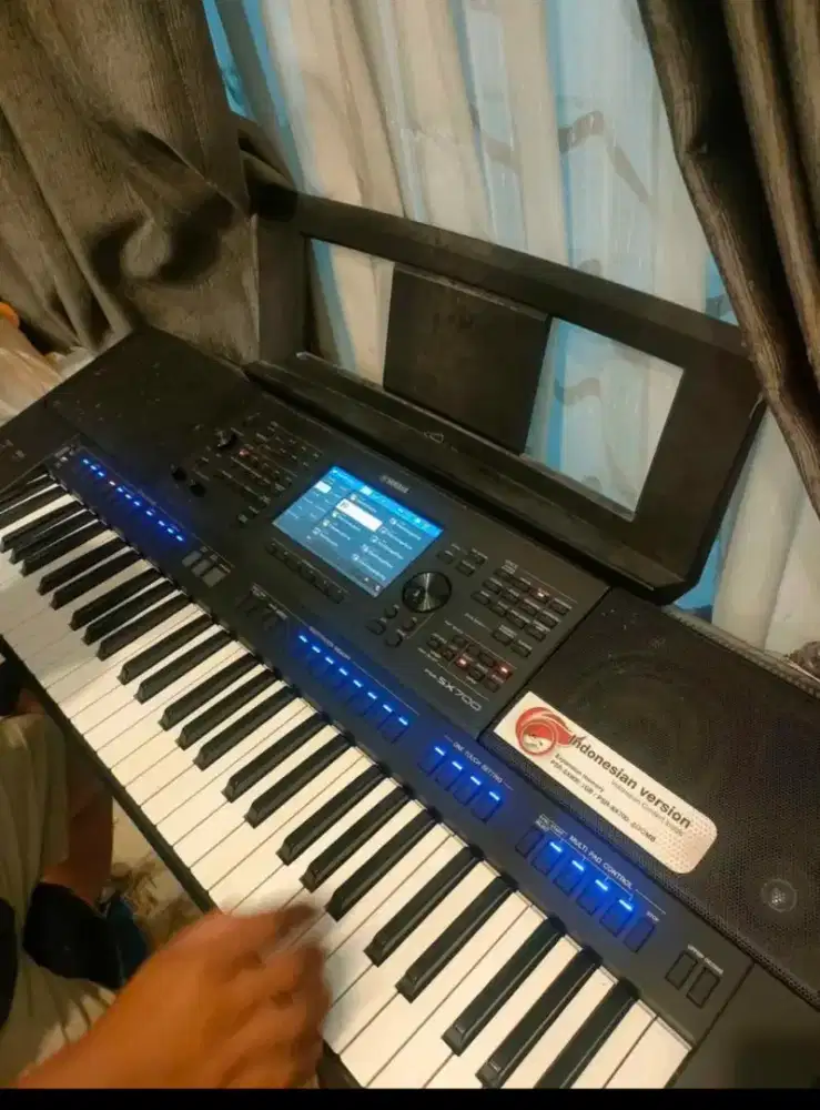 Yamaha PSR SX 700