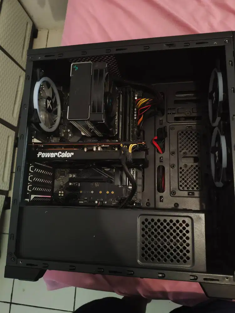 Gaming PC - Ryzen 5600g 32GB 5700XT