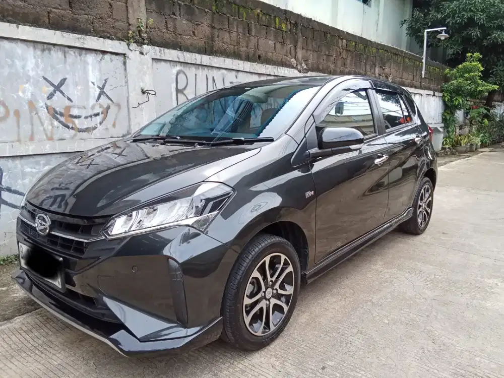 All new sirion [ km 12.400 ] R matic 2022