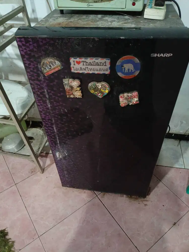 Kulkas Lemari Es Sharp Bekas