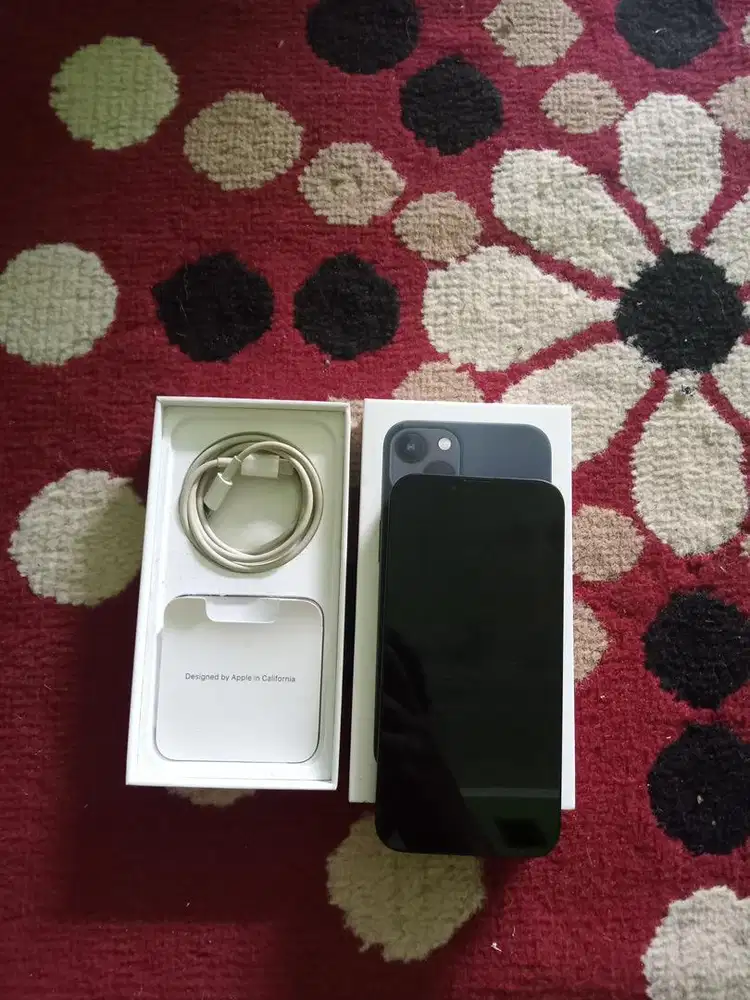 Jual Cepat  iPhone 13 128 Midnigth Blue