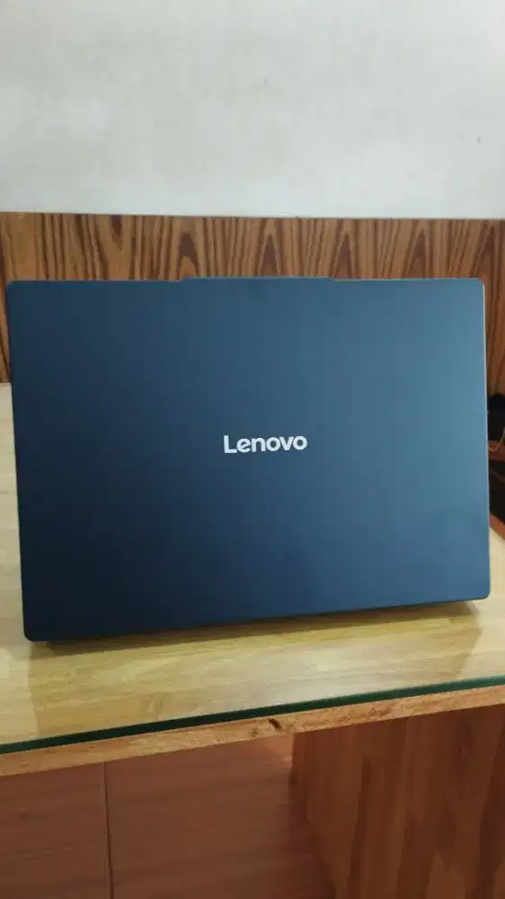 Lenovo IdeaPad Slim 3 14IRH10