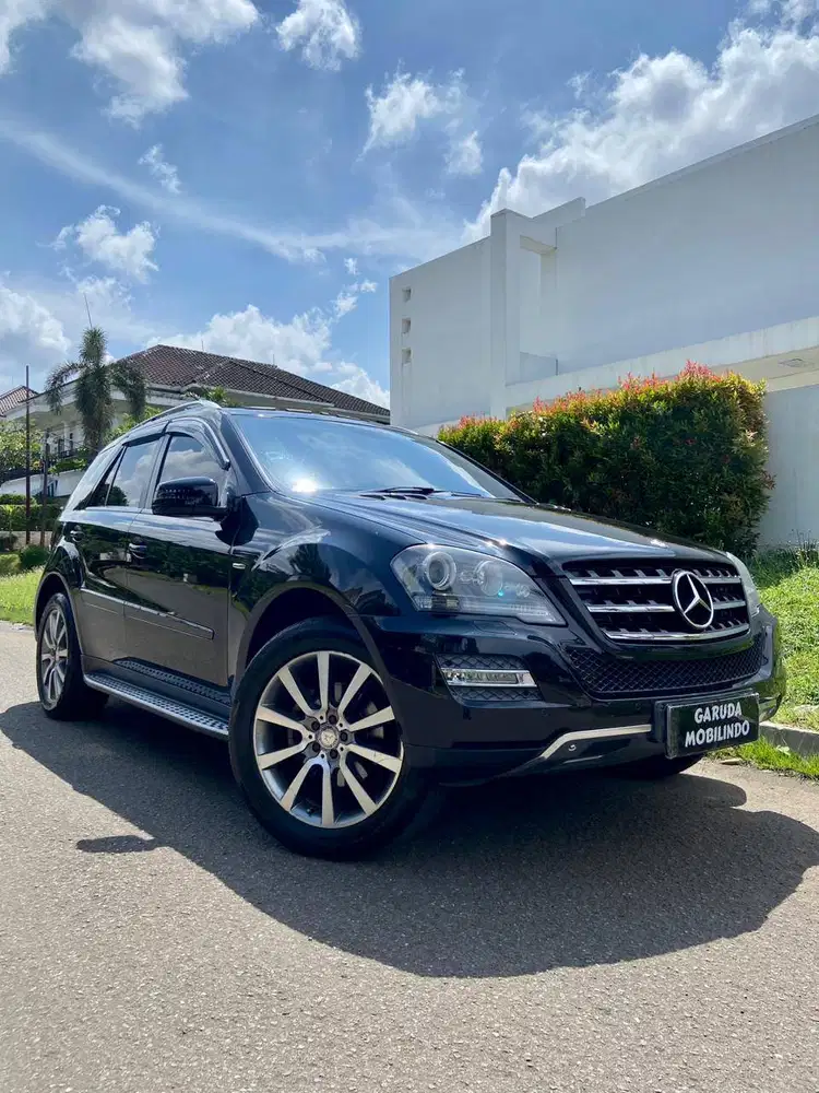 FOR SALE! MERCEDES-BENZ ML 350 GRAND EDITION TAHUN 2011