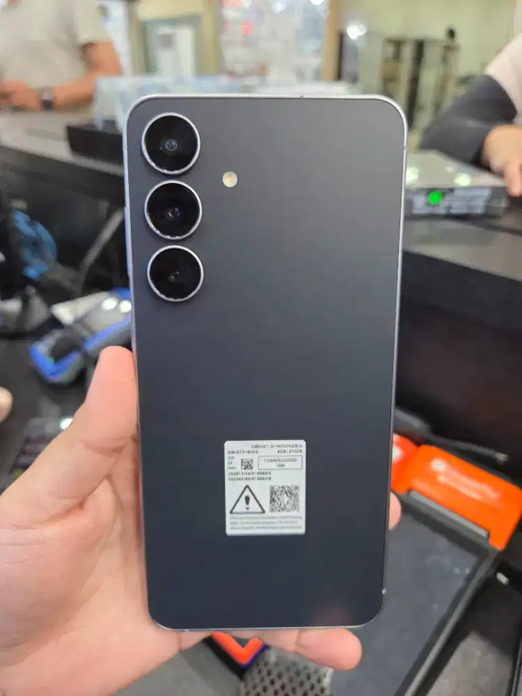 Galaxy s25 fe 512 baru beli kemaren sore