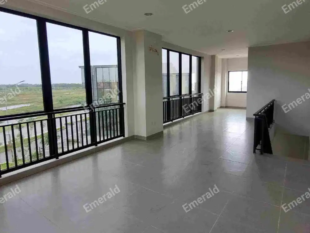 Ruko Hoek Hadap Jalan Raya, PIK 2