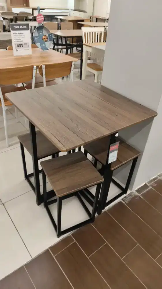 Meja makan set minimalis