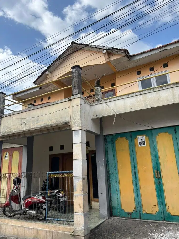 Disewakan Rumah 2 Lantai 3KT 2KM Laweyan Baron