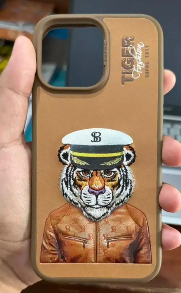 Preloved :  Case Polo / Santa Barbara Iphone 15 Pro Max