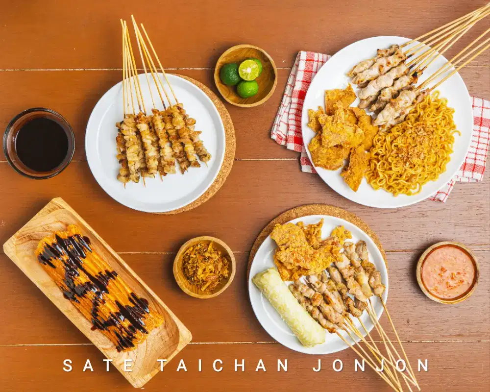 Karyawan sate taichan matraman