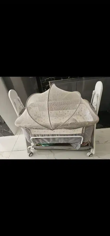 Baby Box , Merk Babydoes CH1634 , grey colour