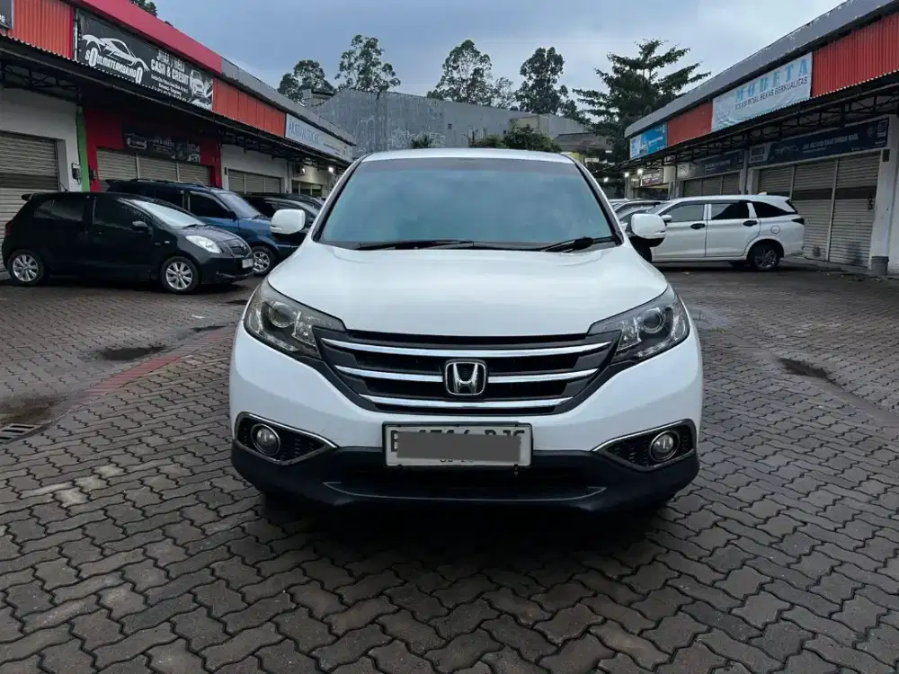 DP 5JT CRV PRESTIGE 2013 AT WHITE EDITION  !!