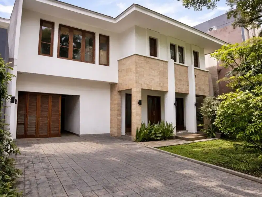 RUMAH MODERN SIAP HUNI, JALAN LEBAR DALAM KOMPLEK Dekat Senayan, Pakubuwono dan Sudirman