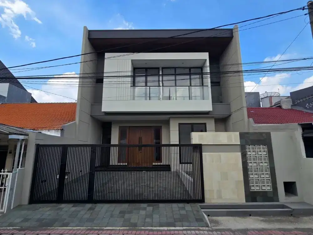 Rumah Manyar NEW MINIMALIS ROW 2.5 MOBIL Akses pembantu, carport 2, tandon atas bawah