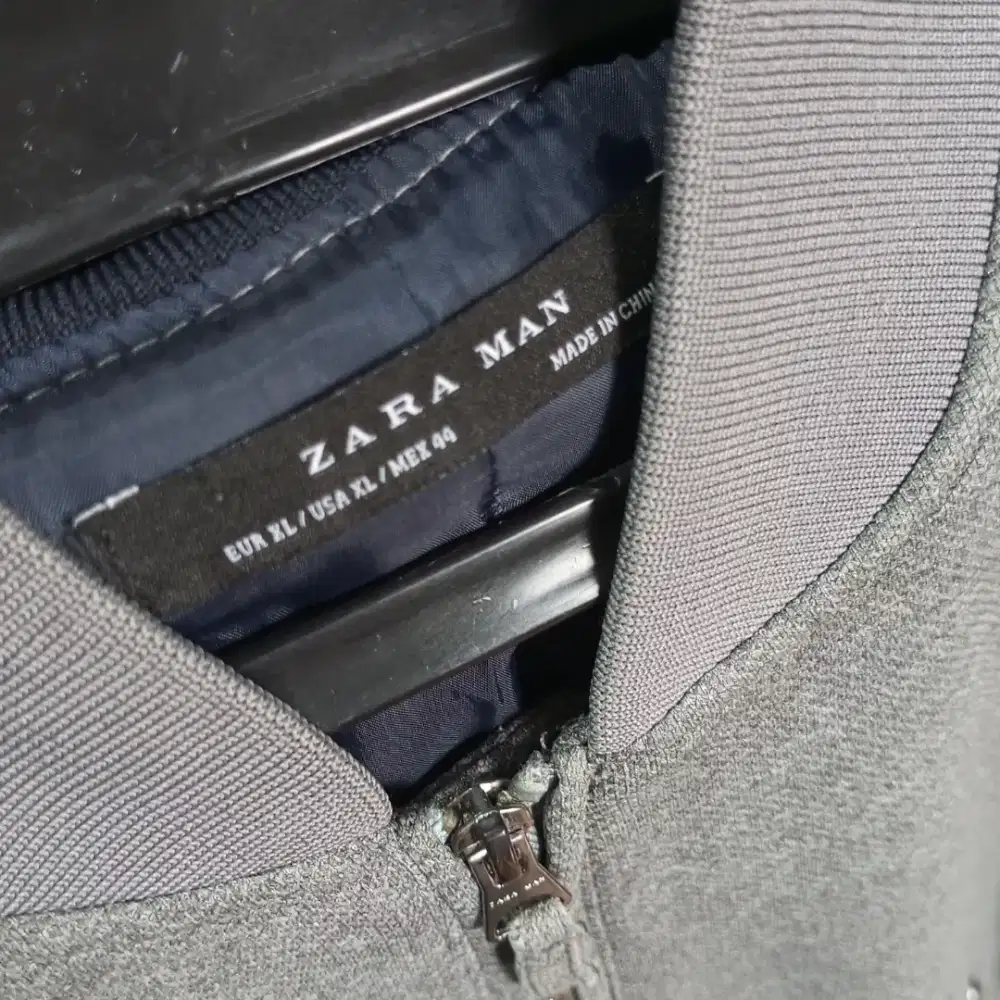 Preloved Jaket Bomber Zara