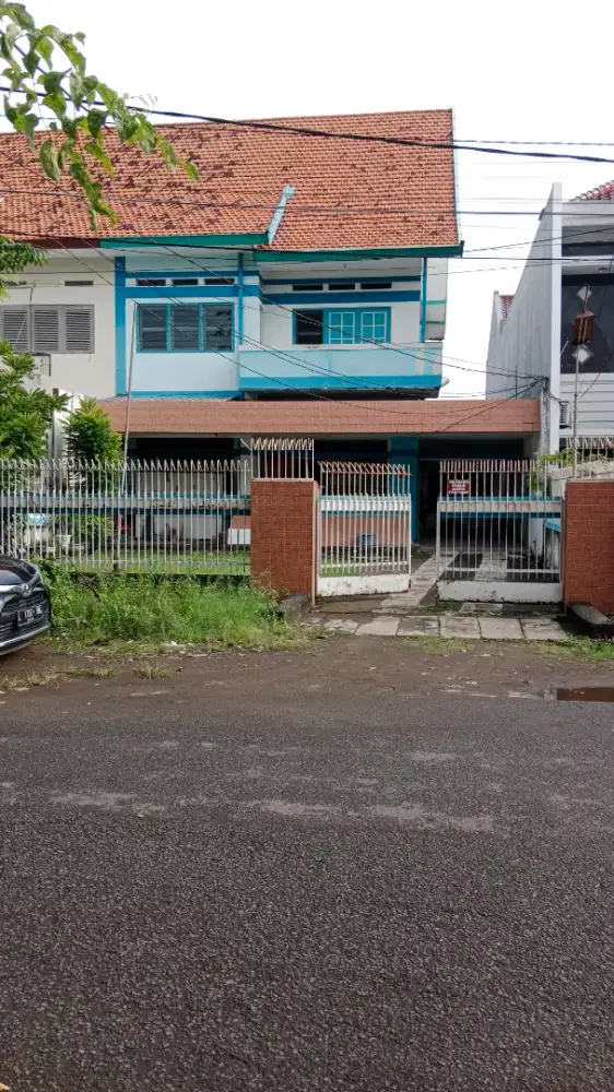 Jual rumah pusat kota surabaya