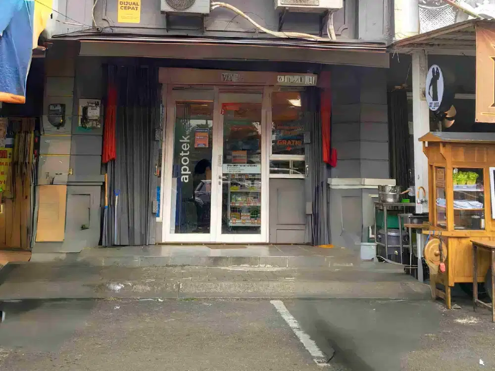 RUKO VERSAILLES BSD CITY 2,5 LANTAI ADA ROOF TOP SIAP DIPAKAI