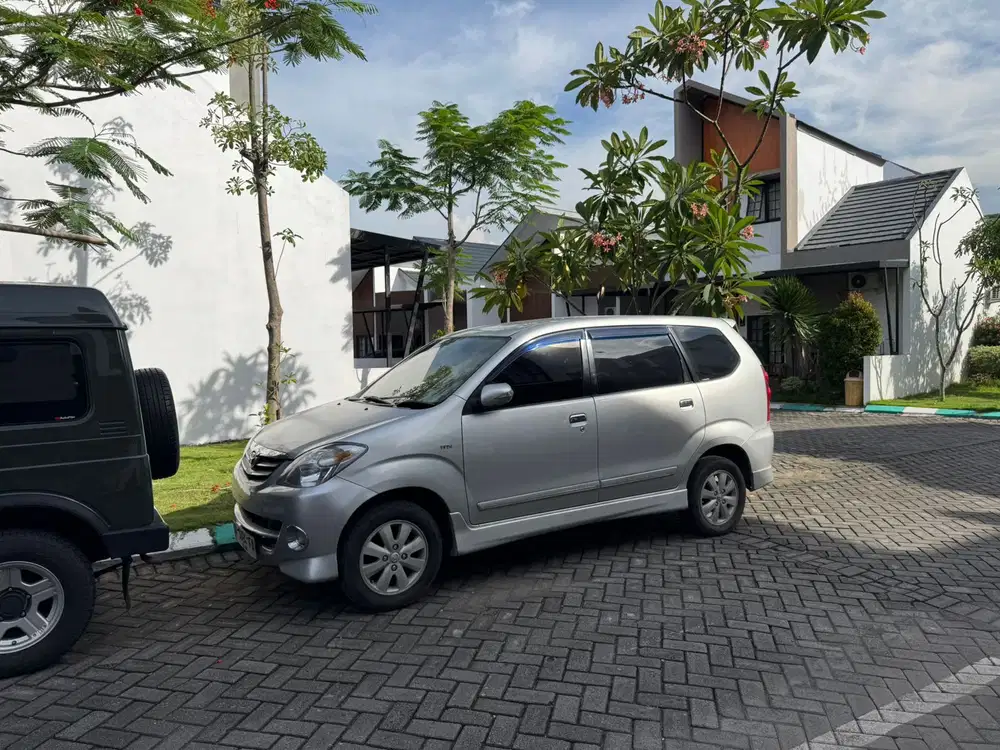 Toyota Avanza 2010 Bensin