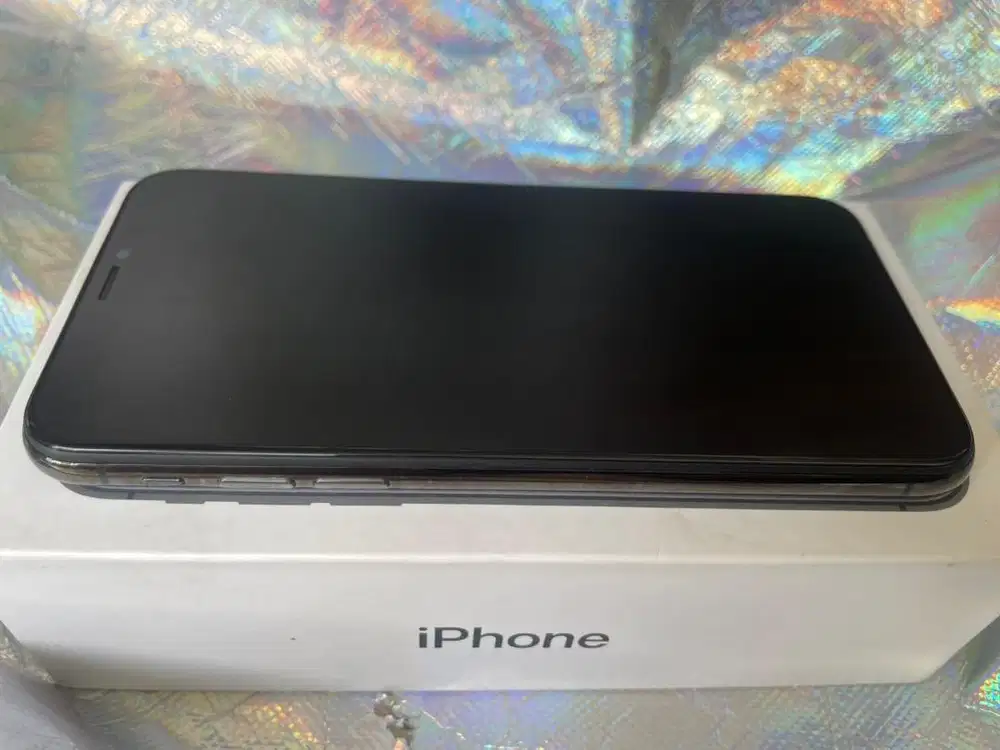 IPhone XS 64GB Hitam Good Condition